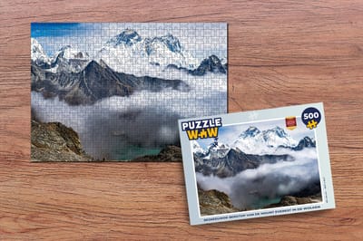 Puzzel Besneeuwde bergtop van de Mount Everest in de wolken - Legpuzzel - Puzzel 500 stukjes - Kerst - Cadeau - Kerstcadeau voor mannen, vrouwen en kinderen