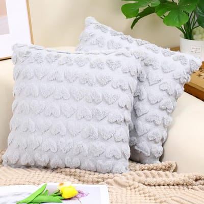 Pluche Kussenhoezen 45 x 45 cm Set van 2, Schattige Hartvormige Kussens voor Sofa, Fluffy Decoratieve Kussens voor Woonkamer