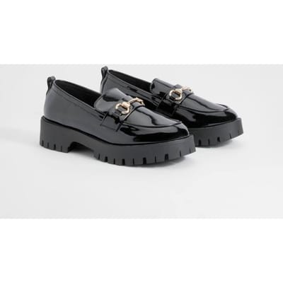 boohoo Dames Loafers met brede pasvorm in patent-look en chunky T-bar ontwerp | Zwart | Maat: 36