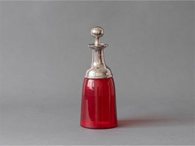Karaf rood metalen hals 24x9 cm