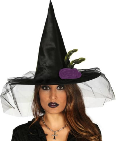 Zwarte heksen verkleedhoed met paarse bloem en sluier voor dames - Halloween heks verkleedaccessoires