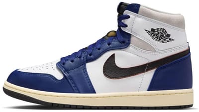 Nike sneakers maat eur 42