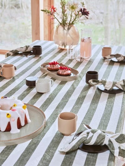 OYOY Living Striped Tablecloth Choko (Donkerbruin)