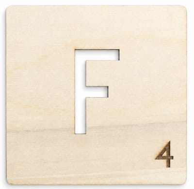Houten wanddecoratie - Wooden wall decoration | Lettertegel “F” | 11cm | Licht hout - Natural wood | Muurdecoratie - Wall art - Woordfeud - Wordfeud - Letterspel - Scrabble letter - Naamblokjes - Letterblokken - Tile