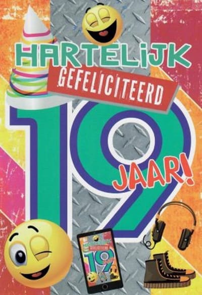 Hartelijk gefeliciteerd! Je bent 19 jaar geworden! Een kleurrijke wenskaart met blije smileys en een mobieltje. Een leuke kaart om zo te geven of om bij een cadeau te voegen. Een dubbele wenskaart inclusief envelop en in folie verpakt.