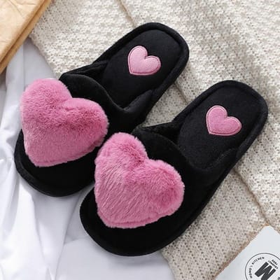 Chaussons d'hiver confortables en fourrure pour femmes, chaussures plates à brides croisées en fausse fourrure, antidérapantes, pour l'intérieur 38-39