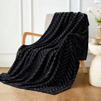 Flotilla knuffeldeken met Chevron patroon 130x150 cm, warme sofadeken woondeken superzachte en knuffelige fleecedeken flanellen deken, zwart