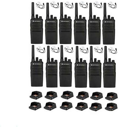 Set van 12 Motorola XT420 UHF IP55 PMR446 Portofoon met laders en beveiliging oortje M1 2-pins