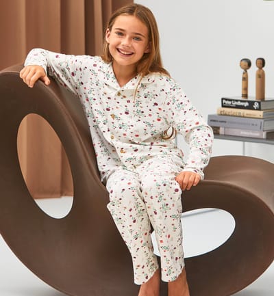 Little Label - klassieke meisjes pyjama wit bloemetjes 4Y/98-104 - Zachte BIO Katoen