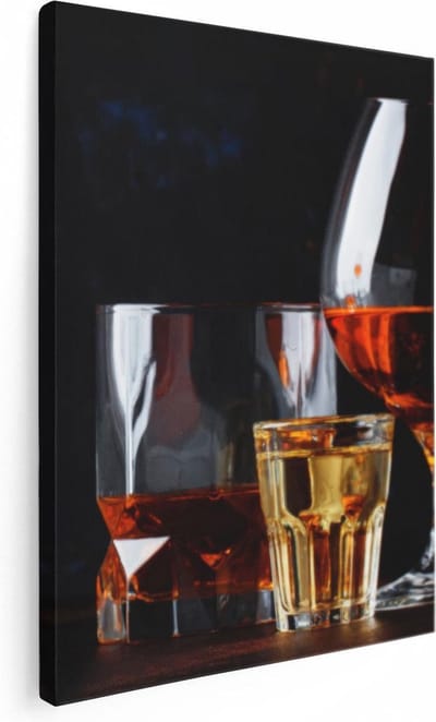 Artaza Canvas Schilderij Stilleven - 30x40 cm - Klein - Muurdecoratie Whisky - Wanddecoratie Woonkamer - Kamer Accessoires