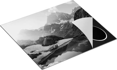 Chefcare Inductie Beschermer Landschap berg meer - Zwart Wit - 60x50 cm - Afdekplaat Inductie - Kookplaat Beschermer - Inductie Mat