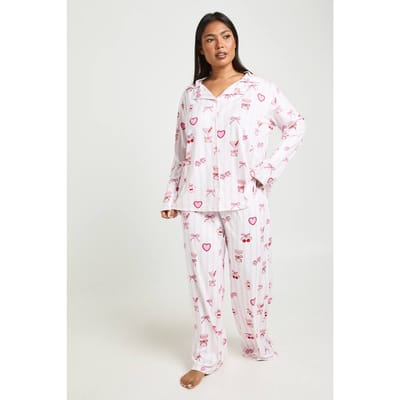 boohoo Dames Plus Valentijnsdag Gestreepte Cocktails en Kersen Print Lange Mouw Shirt & Broek Pyjama Set | Roze | Maat: 44