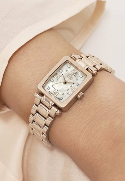 Gc Gc Plaza Mini Small Size Metal Analoog Quartzhorloge Roségoudkleurig Kast Gemaakt Van 100% Roestvrij Staal En Een Armband Van 100% Roestvrij Staal 21 mm Z71001L1, Z71002L1, Z71005L3