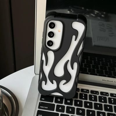 3D Vlammenpatroon Holle Hoesje Voor Samsung Galaxy S25 S24 Plus S23 S22 Ultra A55 A54 A15 A16 A26 A36 A56 5G Cover met Warmteafvoer Galaxy S24 mat zwarte kleur