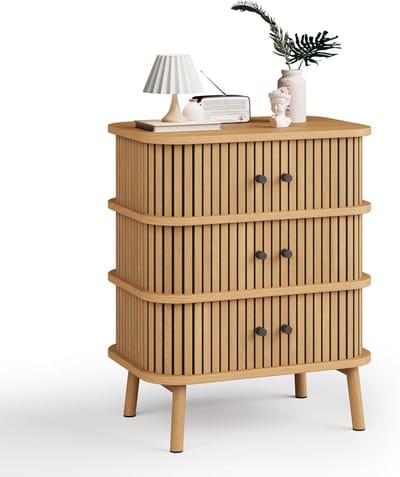 Moderne Scandinavische Commode met 3 Schuifdeuren - Luxe Nachtkastje met Bamboe Look - Bijzettafel in Natuurlijk Hout - Boho Dressoir voor Slaapkamer & Woonkamer