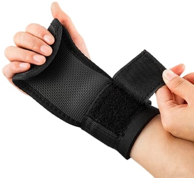 Dailygoods- Polsbanden Verstelbaar - Gewichtheffen - Lederen Kussen - Antislip Grip - Neopreen - Duurzaam Materiaal - Gewichthefbands