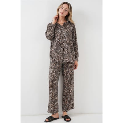 Leopardprint Knopenblouse en Wijde Pantalon Satijnen Twee-Piece Set