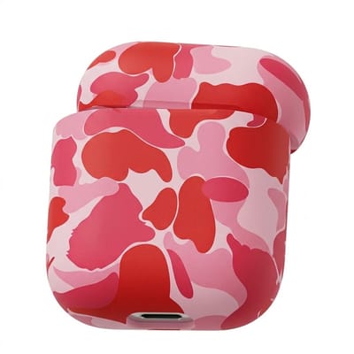 Rode roze hoesje voor oordopjes dames met camouflage patroon en matte afwerking geschikt voor AirPods 4 met compact en rondomsluitend ontwerp