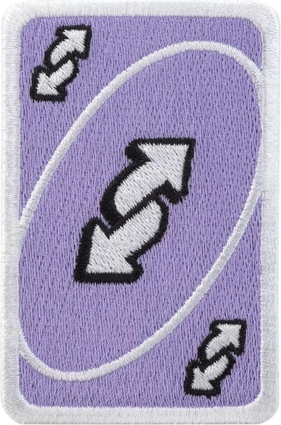 Paarse UNO-kaart Reverse geborduurde strijkpatch - 7,4 x 4,7 cm | Applicatie voor strijken of naaien