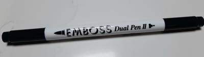 Tsukineko Dual pen II EMBOSS real black - embossingpen - embossing marker zwart - 2 zijdig - 1x punt rond 1x vlak calligrafie