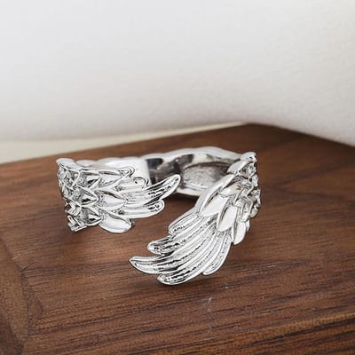 Yiluocd Veer Engelenvleugels Verstelbare Ring Koperen Beschermvleugels Voor Vrouwen Sympathie Herinnering Mode Statement Sieraden resizable gray