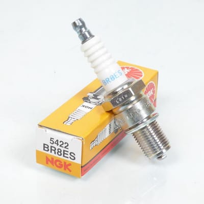 Bougie NGK voor Motor Derbi 50 Senda R X-Race 2006 tot 2011 BR8ES / 5422 Nieuw