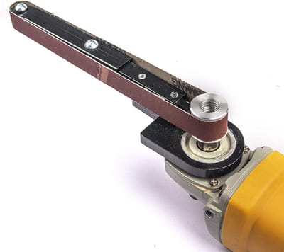 Geluidsarme bandschuurmachine met adapter booropzetstuk - Elektrisch gereedschap voor precisieklussen .