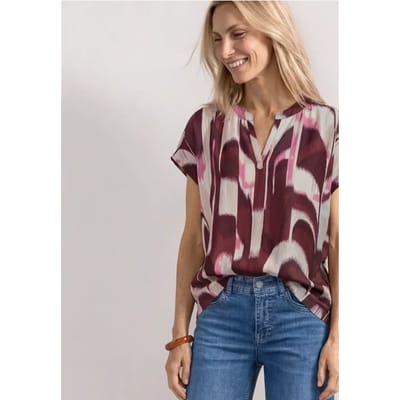 Blouse met split in de hals en luipaardprint