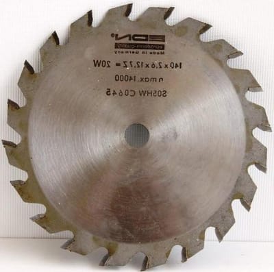 Cirkelzaagblad HM - Hardmetalen zaagblad - Hout zagen - 16 hardmetalen tanden - 135 x 127 mm - Metaalkleur