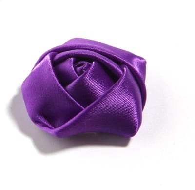 Dailygoods- Kunstrozen - 100 Stuks - Mini Polyesterdoekrozen - Decoratieve Bloemen - Bruiloftsaccessoires - Driedimensionale Rozenknoppen - Neprozen