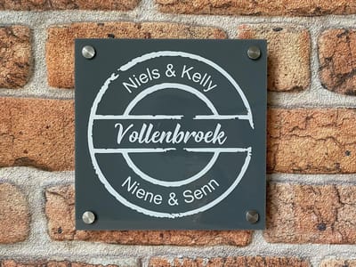 Naambordje / huisnummer voordeur stempel grijs