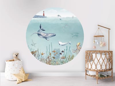 Muursticker Secret Sealife Oliver Robins-kinderkamer-eyecatcher-zeedieren-walvis-vuurtoren-onderwater-oceaan-zee-octopus-wanddecoratie-kinderkameraccessoires-100cm