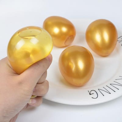 Gesimuleerd Ei Gouden Ei Truc Jongeren Educatief Speelgoed Grappige Decompressie Vent Ei Knijpbal Cadeau Squishy Stressverlichter beige