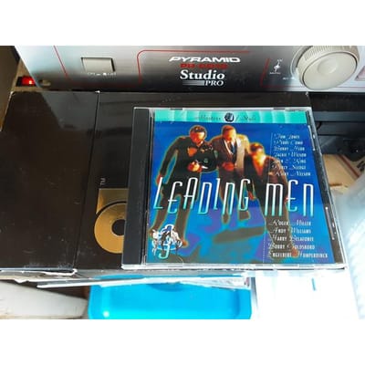 CD DIVERSEN - Leading Men 3: Masters of Style 6971241152 Hammer & Lace R 1996 US Rock Gebruikt