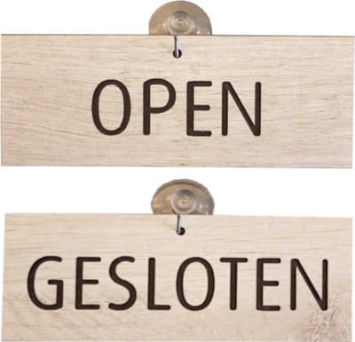 Bordje in houtlook met tekst open en gesloten. Inclusief zuignap