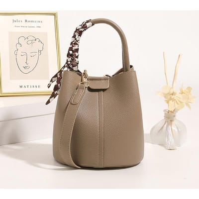 Dames Lente- en Zomer Emmer Tas, Commuter Handtas, High-end, Modieuze en Veelzijdige Crossbody Tas beige