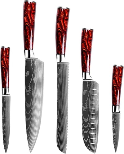 Dastium Home - 5 Delige Damascus Messenset - Damascus Stijl Japanse Keukenmessen - Messen Met Damascus Print - Met Ergonomisch Rood Epoxy Handvat - Koksmes - Santoku Mes - Broodmes - Universeel Mes- Schilmes
