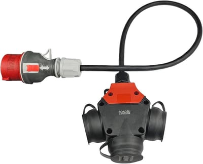 CE Stroomadapter 16A van CEE naar 3x 220V Schuko met Rubber Verlengsnoer - 0,5 meter