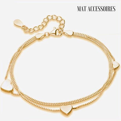 MAT Accessoires – Love III Armband Dames – Hartjes Armband Goudkleurig – Verstelbaar 16-22 cm – Valentijn Cadeau voor Vrouwen – Romantisch Geschenk