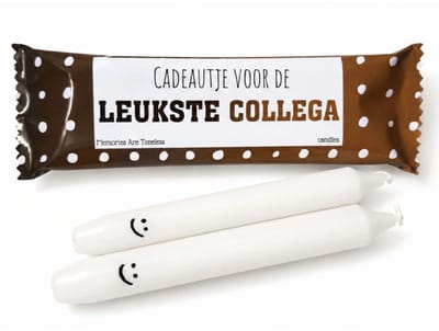 Collega Cadeau - Dinerkaarsen met Smiley - Cadeauverpakking Stippen - Memories Are Timeless