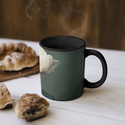 Magische Mok - Foto op Warmte Mokken - Koffiemok - Hoed - Vrouw - Beige - Magic Mok - Beker - 350 ML - Theemok
