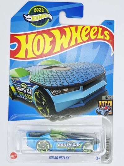 HOT WHEELS SOLAR REFLEX 136/250 (1:64) EARTH DAY 4.22 HW METRO 5/10 LONG CARD