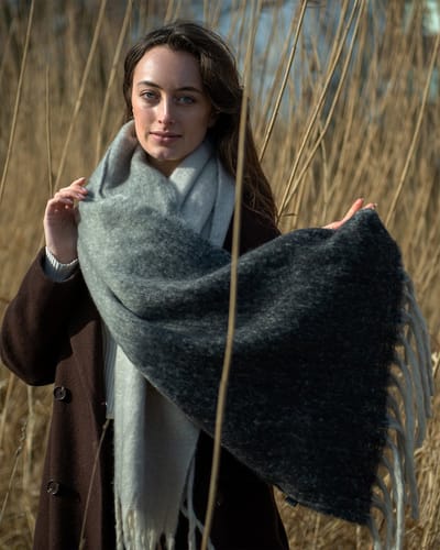 Sabrina scarf- Accessories Junkie Amsterdam- Geweven- Geblokt- Dames- Viscose sjaal- Lang- Zwart grijs