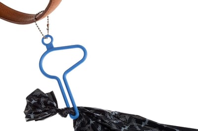Poepzakhouder Handsfree - Hondenuitlaat Accessoire - Hondenwandelingen - Composteerbaar Materiaal - 12.7 x 6.4 cm - Blauw