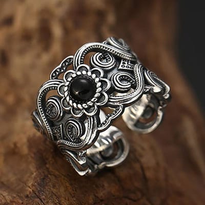 Bague Ouverte à Motif Creux Original Designer Artisan Pierre Agate Noire Charme Élégant Bijoux Thaïlandais pour Femmes resizable black