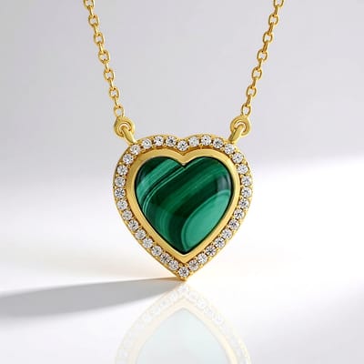 Cavill - Verstelbare Ketting - 925 Sterling Zilver Verguld - Hartvormige Malachiet Cabochon 3,159 ct - Cambodjaanse Zirkonia's - Elegant Dames Sieraad