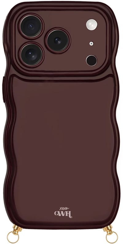 xoxo Wildhearts Glossy Wavy Cord Case Burgundy telefoonhoesje - Geschikt voor iPhone 17 Pro - Golvend hoesje geschikt voor telefoonkoord - Glimmende silicone case met golven - Vlekbestendig hoesje met haakjes - Burgundy / Bordeaux Rood