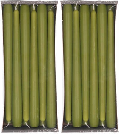24x Olijfgroene dinerkaarsen 25 cm 8 branduren - Geurloze kaarsen olijfgroen - Tafelkaarsen/kandelaarkaarsen