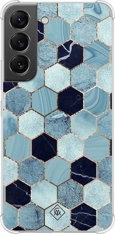 Casimoda® hoesje - Geschikt voor Samsung Galaxy S22 - Blue Cubes - Shockproof case - Extra sterk - TPU/polycarbonaat - Blauw, Transparant
