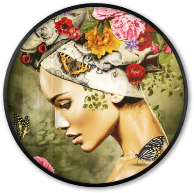 Poster in lijst Rond - Fotolijst 60x60 cm - Posters - Vrouw - Bloemen - Kleuren - Vlinders - Rozen - Hoofddoek - Ronde posterlijst zwart - Decoratie - Wanddecoratie woonkamer - Muurdecoratie slaapkamer